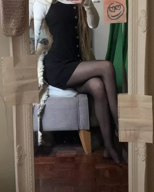 what is it about legs in tights?