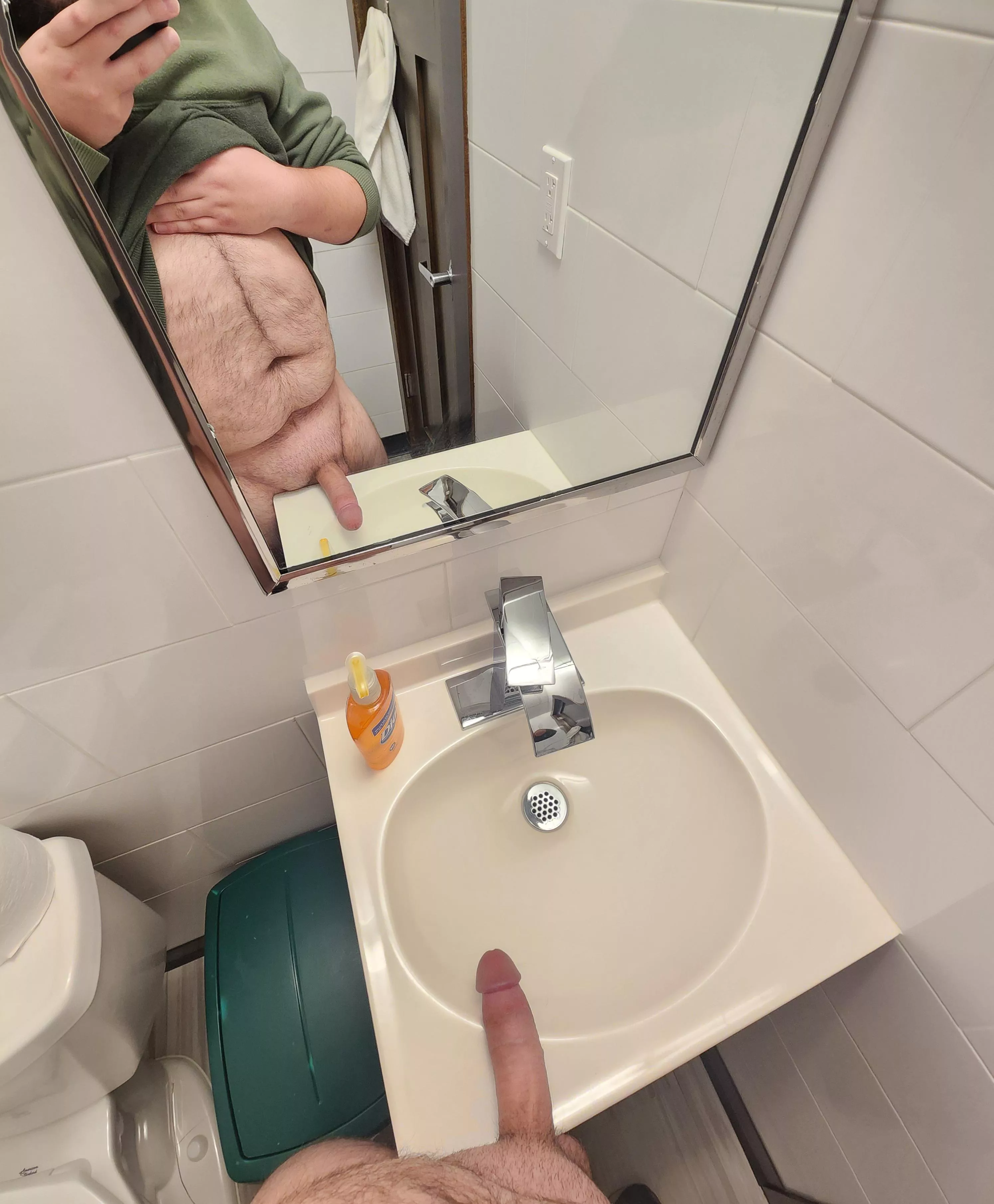 Work restroom dick pics are my fav :)