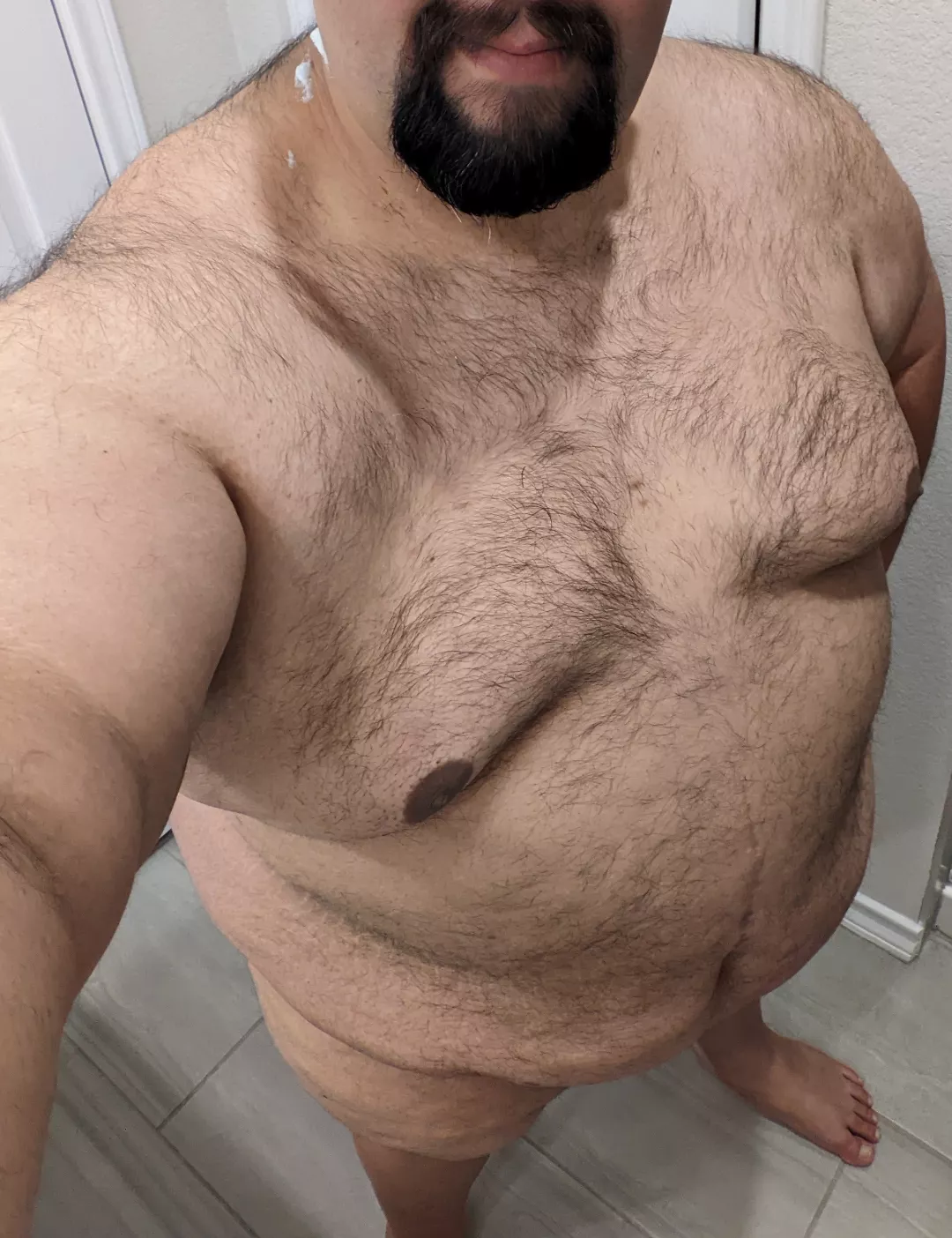 39M Good afternoon ladies, forgot to post this morning! Fresh shave and off to work!