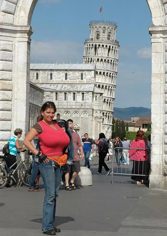 Do you understand why the Tower of Pisa leans ? ......