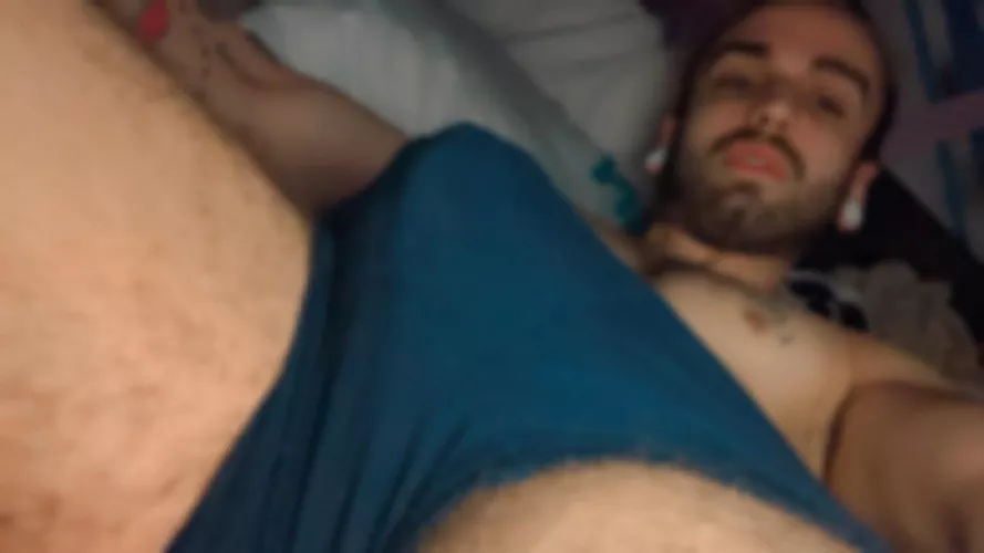 Give daddy a lil kiss 