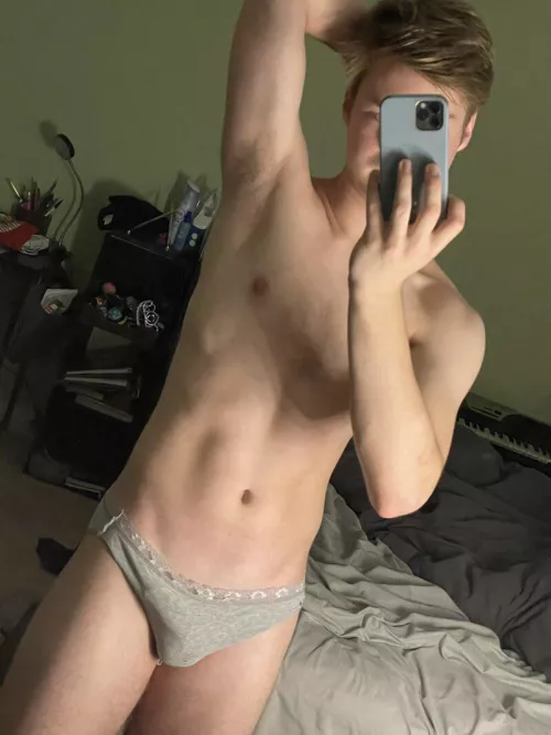 I love my sister’s panties!