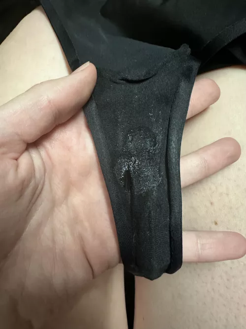 I love sitting in soaked panties at my desk 🙊