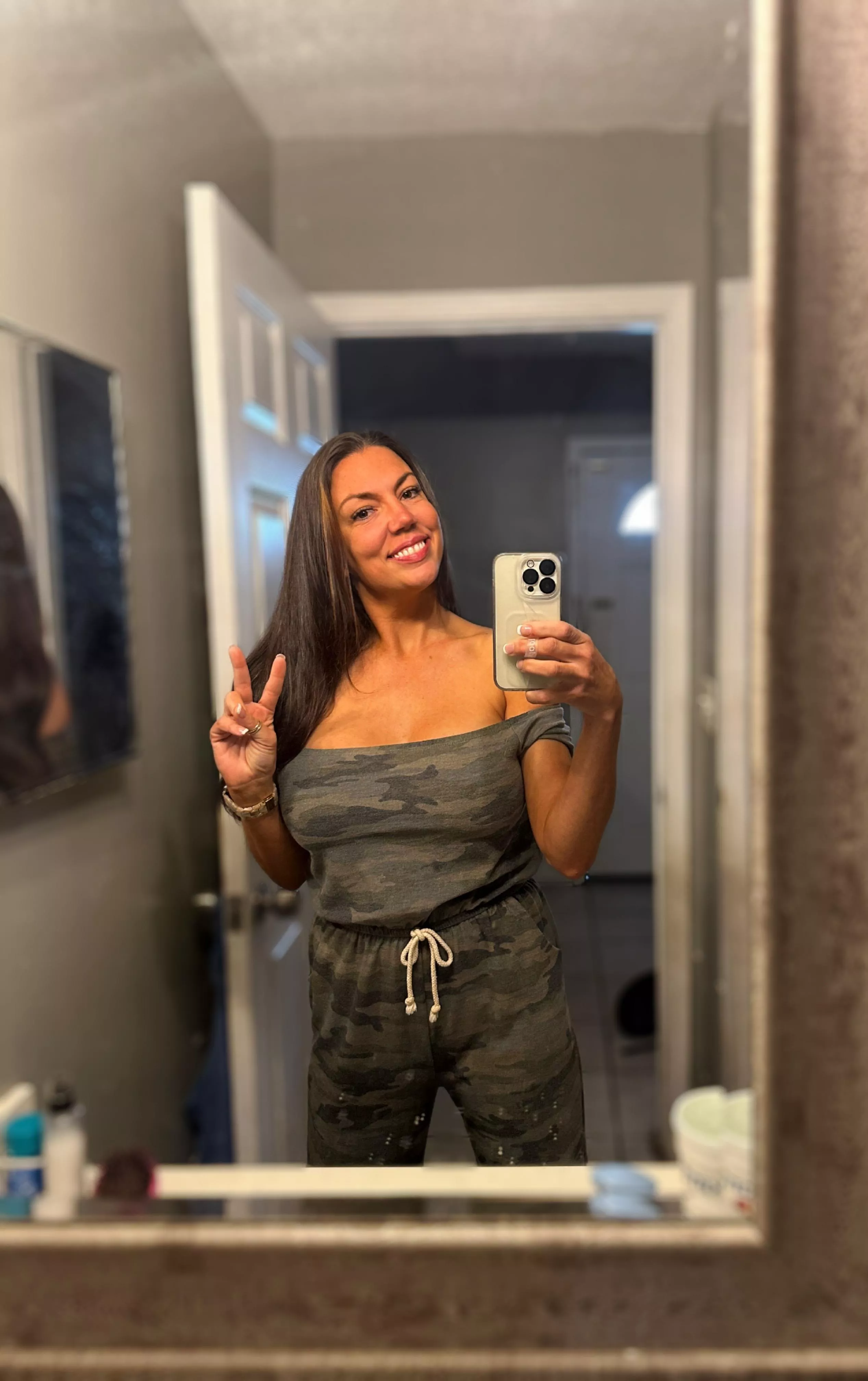 I'm wishing you an amazing day [F]