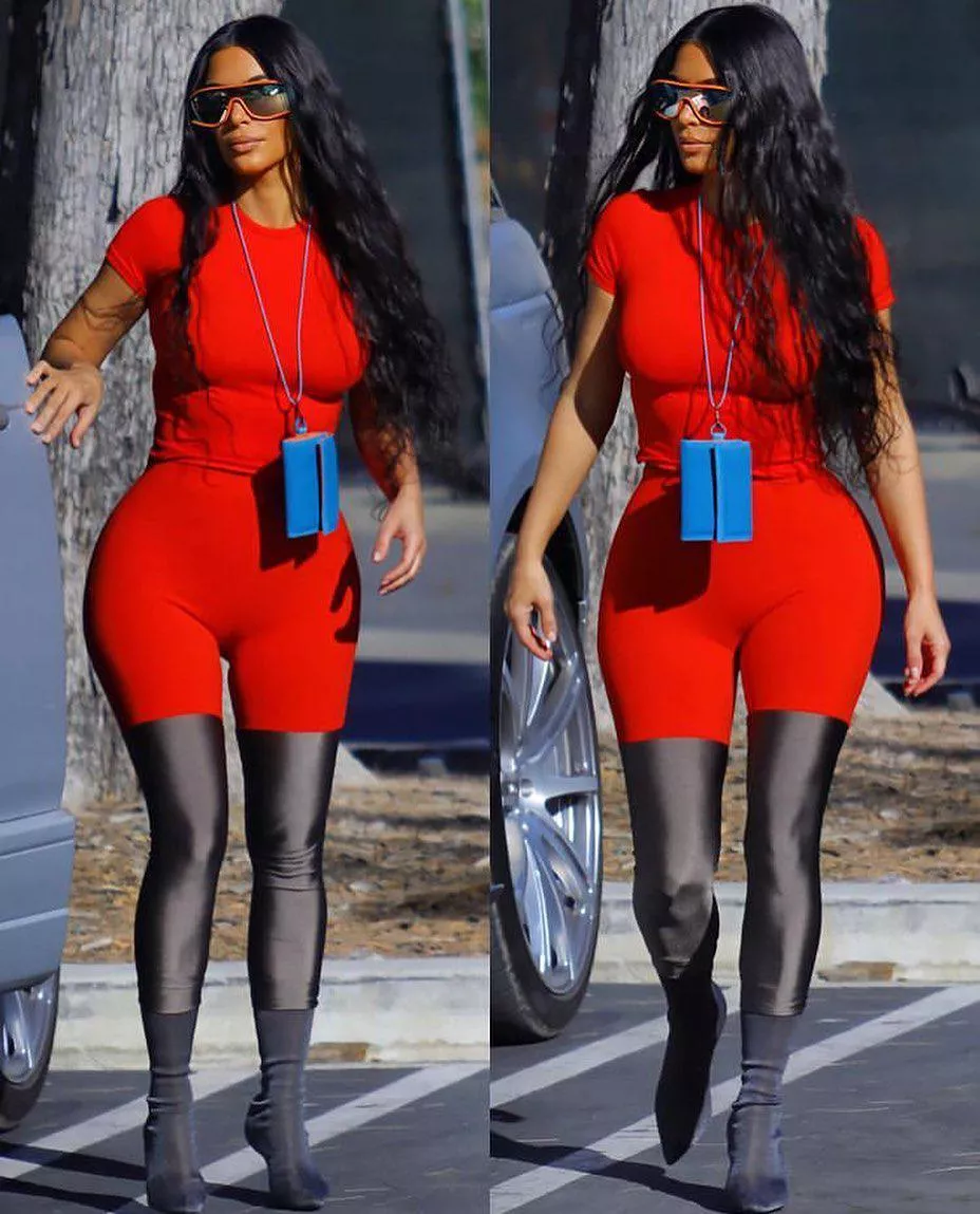 Kim in skin tight clothes is the ultimate trigger 