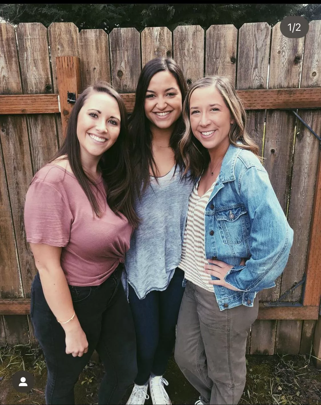 Making her friends look flat 