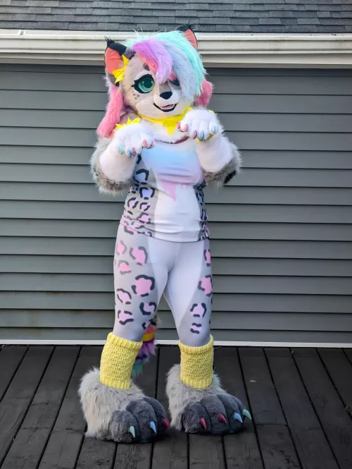 My fursuit arrived yesterday!!! [Maker: Leon_Frostbite on FurAffinity] 