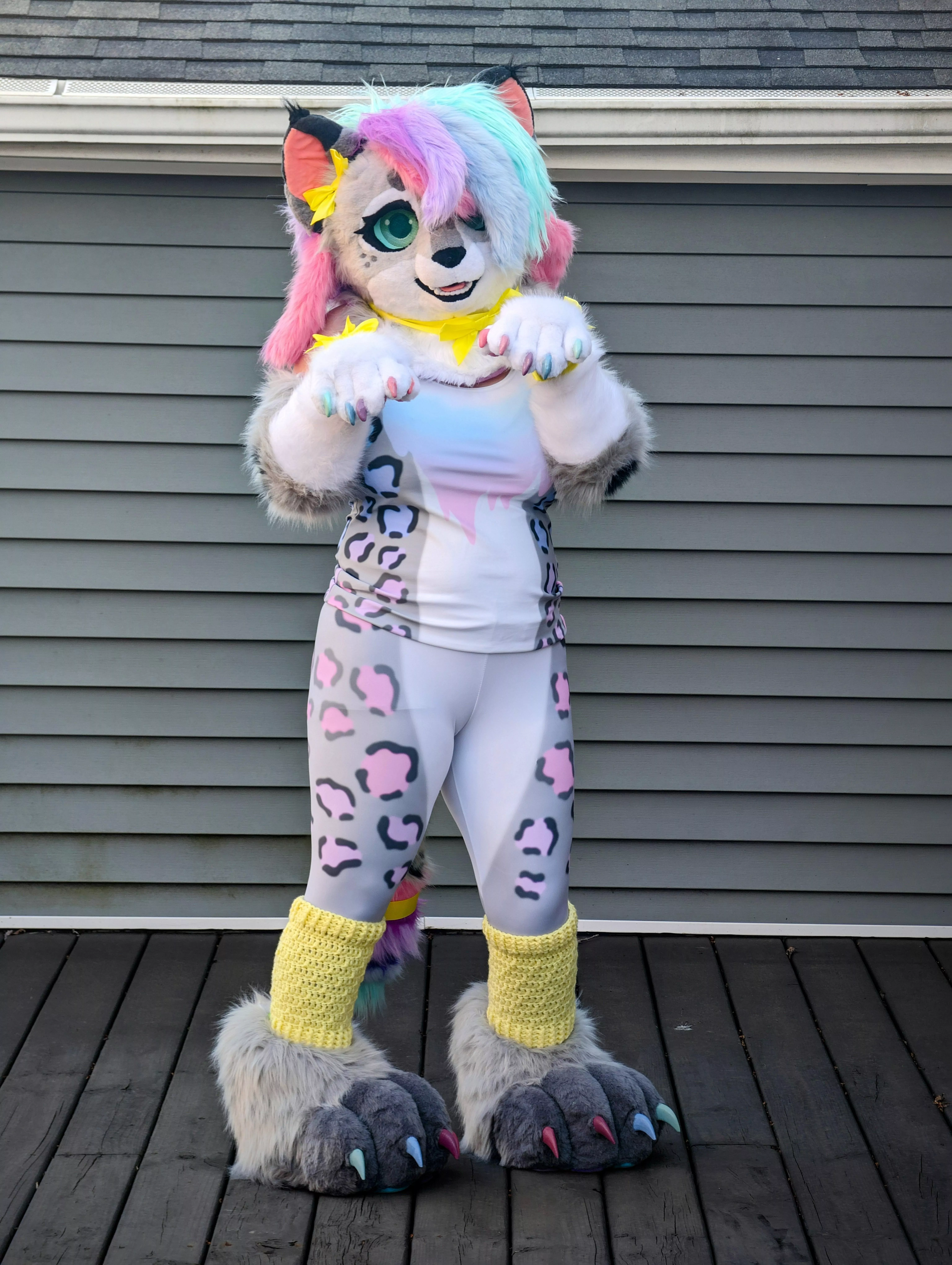 My fursuit arrived yesterday!!! [Maker: Leon_Frostbite on FurAffinity] 