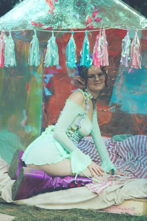 Ready to be an art installation myself ;) help me put on a show??