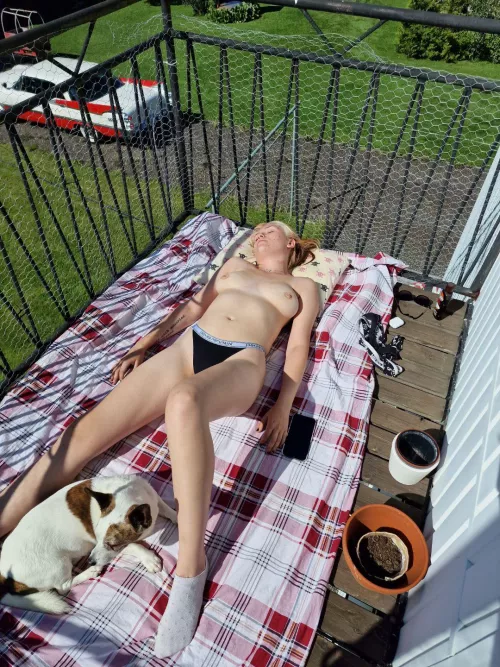 Taking the sun with my partner 