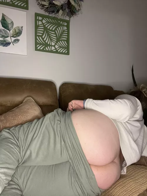 A little hot in here, let’s get naked. 