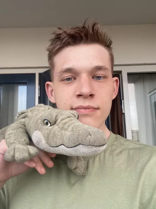 dearest greetings from Davey and myself 🐊✨