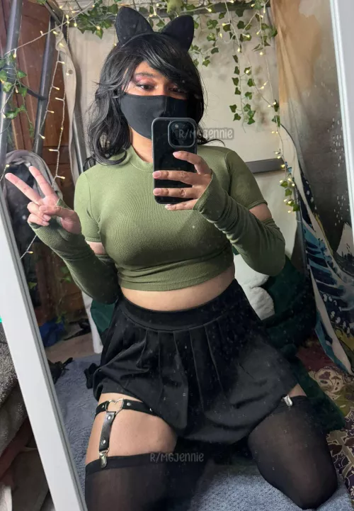 I think I look pretty cute in this outfit :)