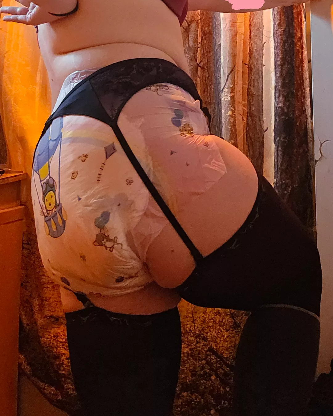 Wearing lingerie over my dips feels so nice x3 