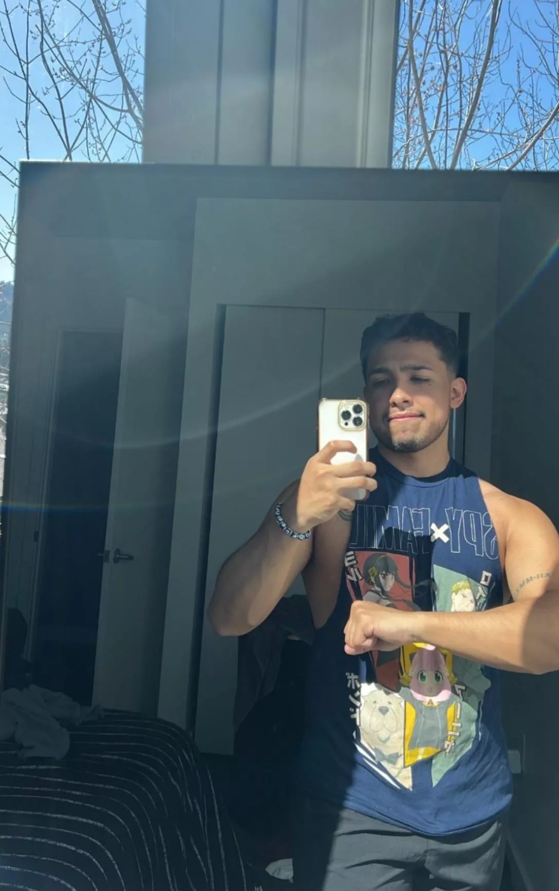 Who wants to play Fortnite tonight 😝