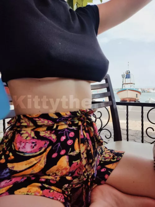 Woops I think I saw you peeking 