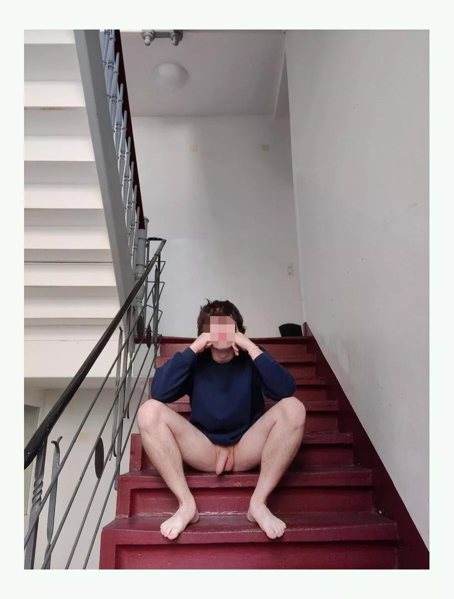 anyone got some ideas where a college boy can get nhde this summer?