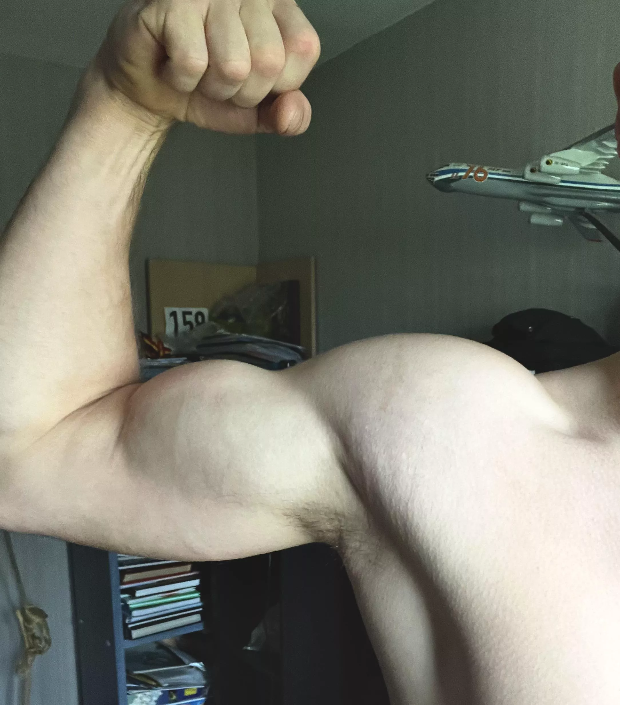 I bet you want to give my pits a good sniff, Don't you?