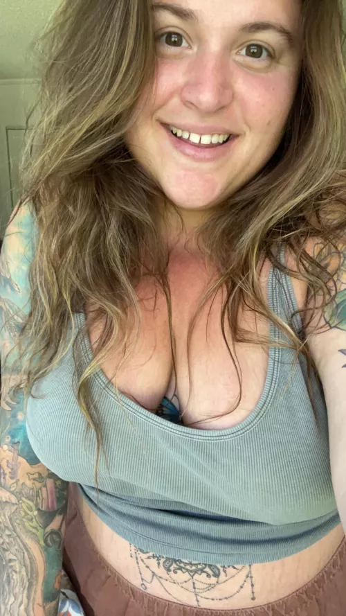 i hope a sexy BBW covered in tattoos helps those Monday blues!