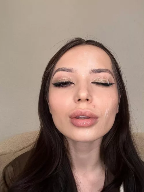 I love it when a random stranger paints my face with cum