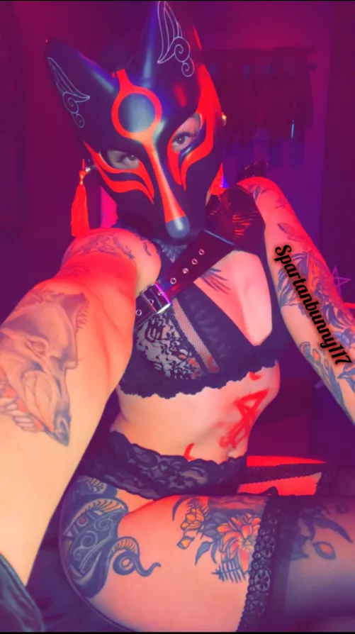 Kitsune mommy🐾 [OC]