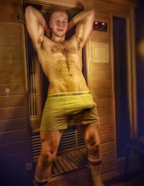 Let me know if you'd follow me into the sauna , I wanna see you ass up waiting for me to show you how we get our cardio in at my gym.