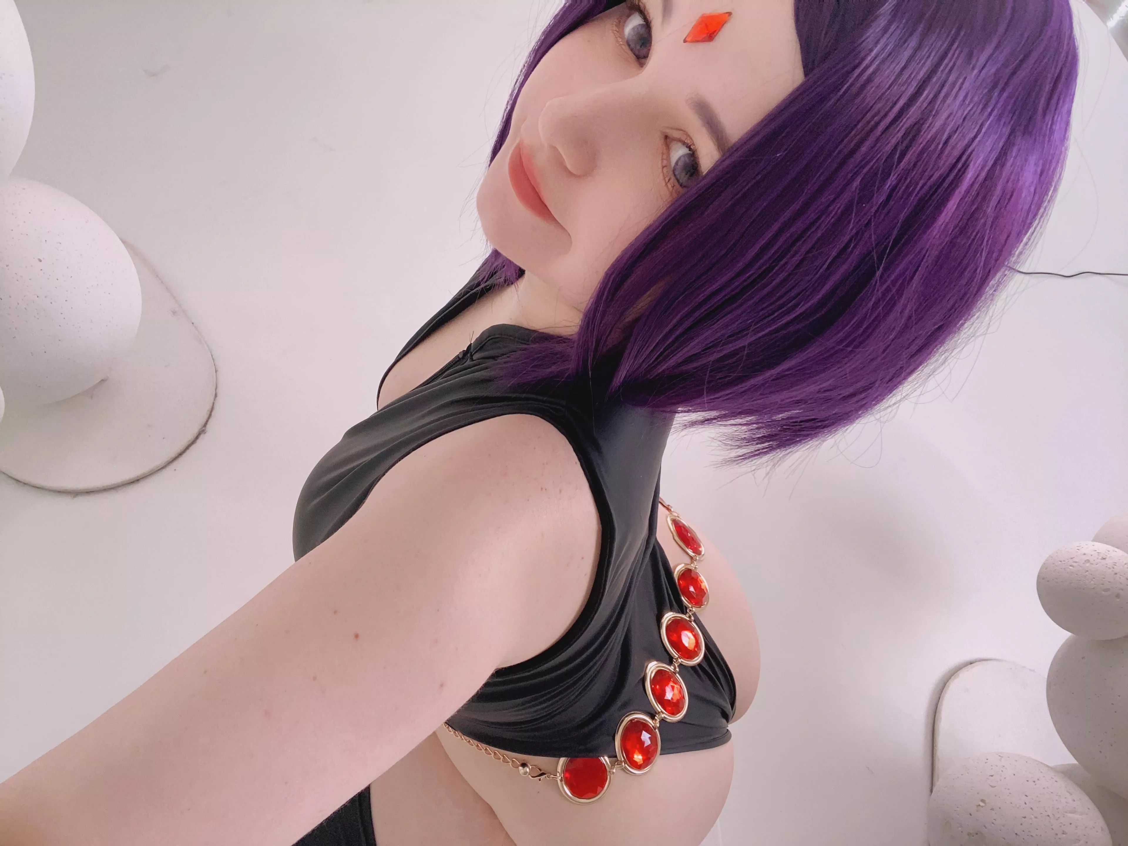 Raven [Teen Titans] (Mintbbe)