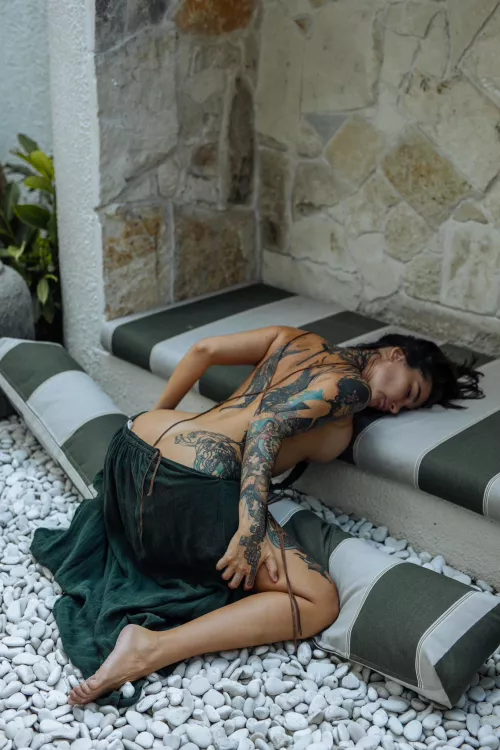 Appears she’s the submissive type 