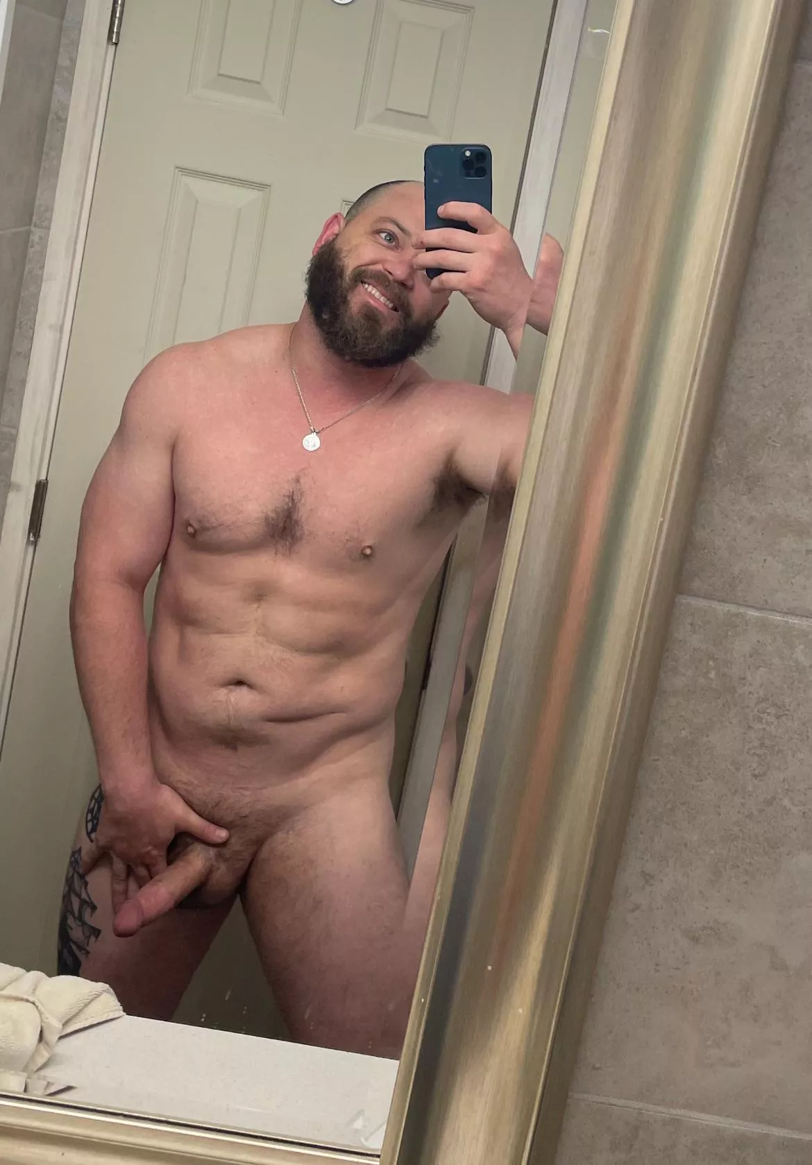 Can I pull off the shaved head (34)