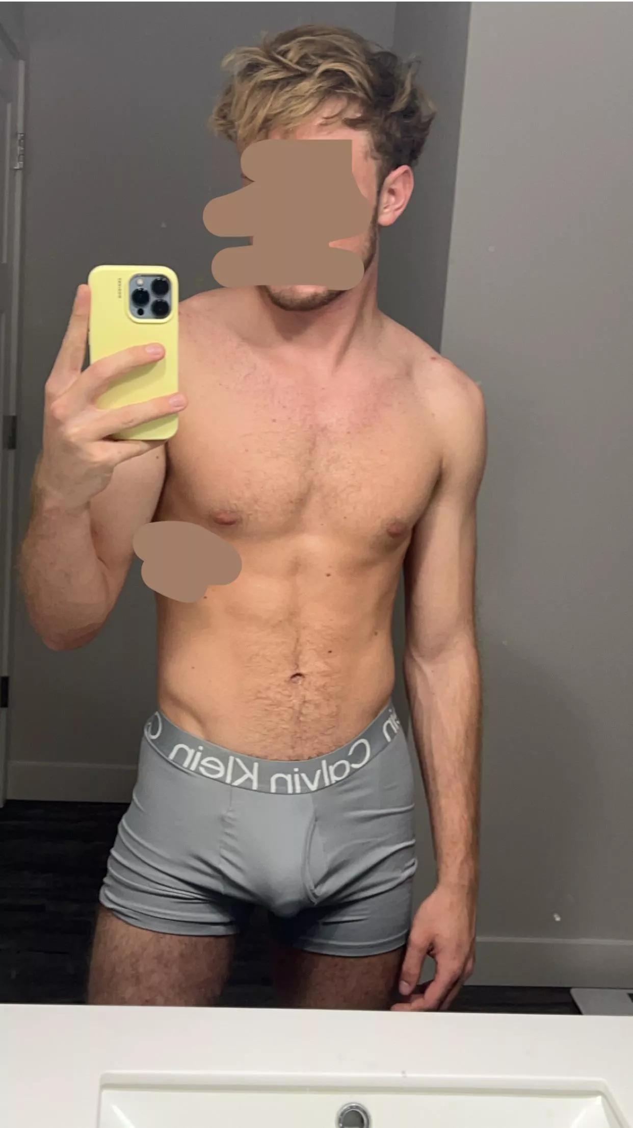 21-looking for some hot dads