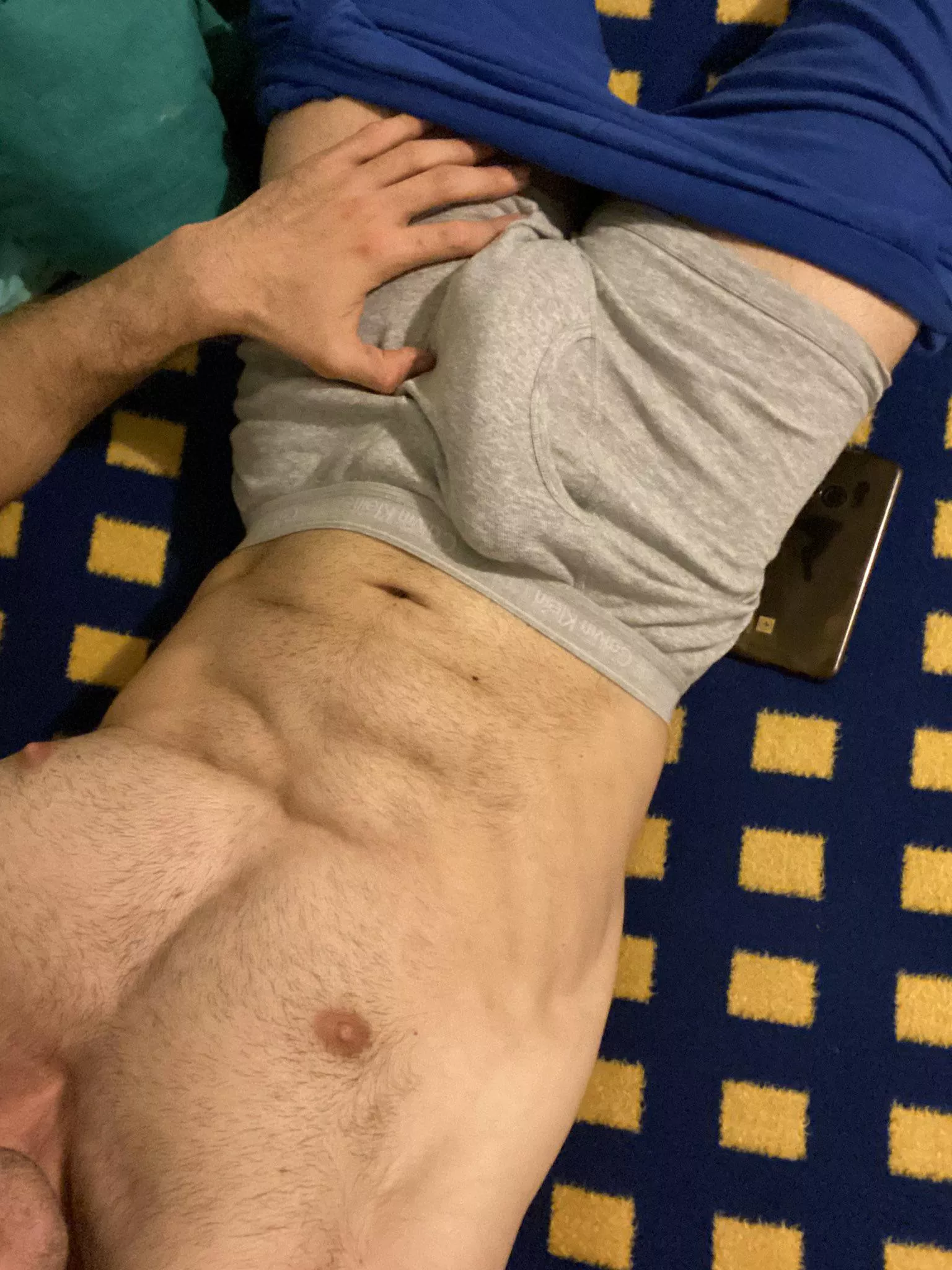 Anyone with bulge underwear kink ?