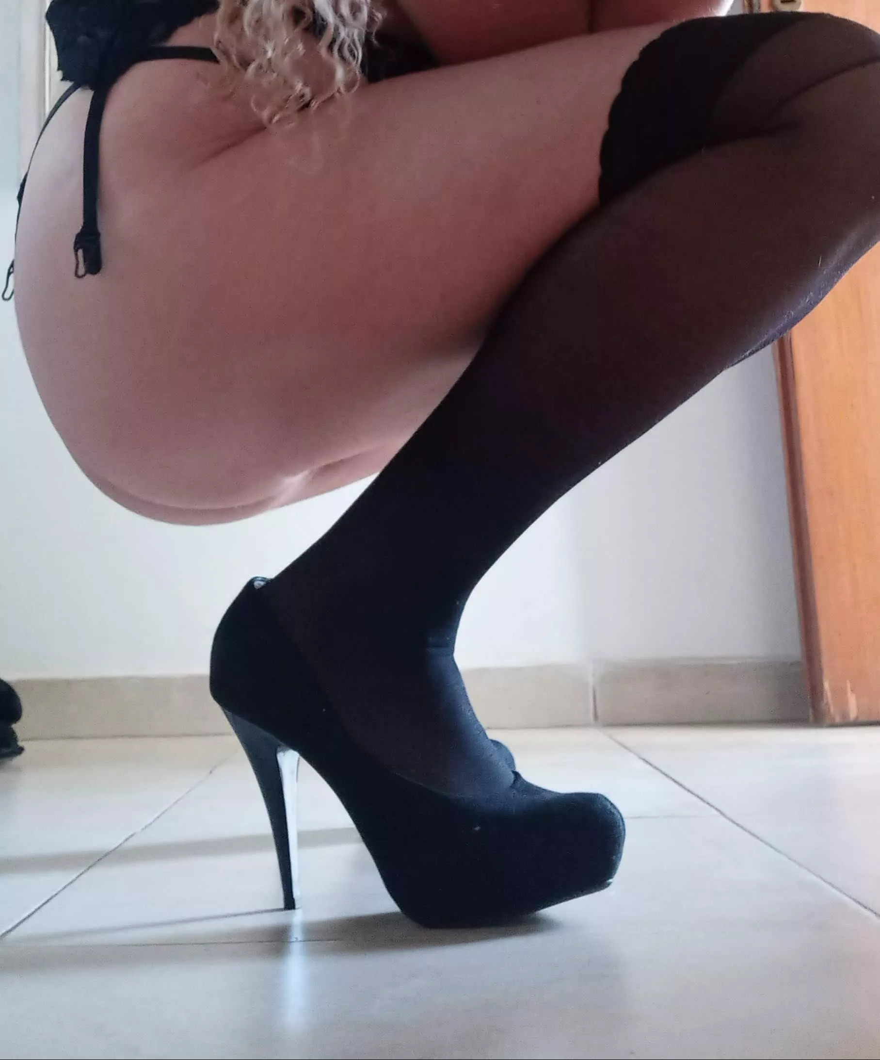 can I sit on your face? 😈🔥