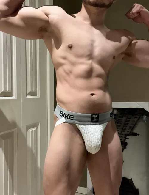 Can u fit this bulge in your mouth?