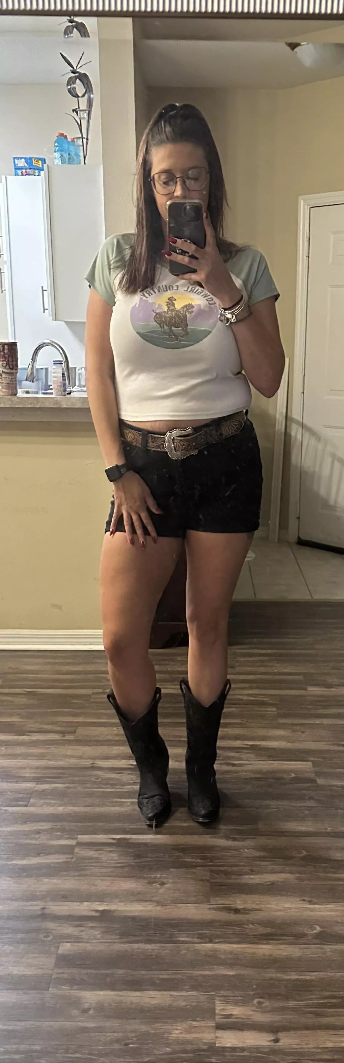 Giddy-up. 🥰😏🤗🐎🏇