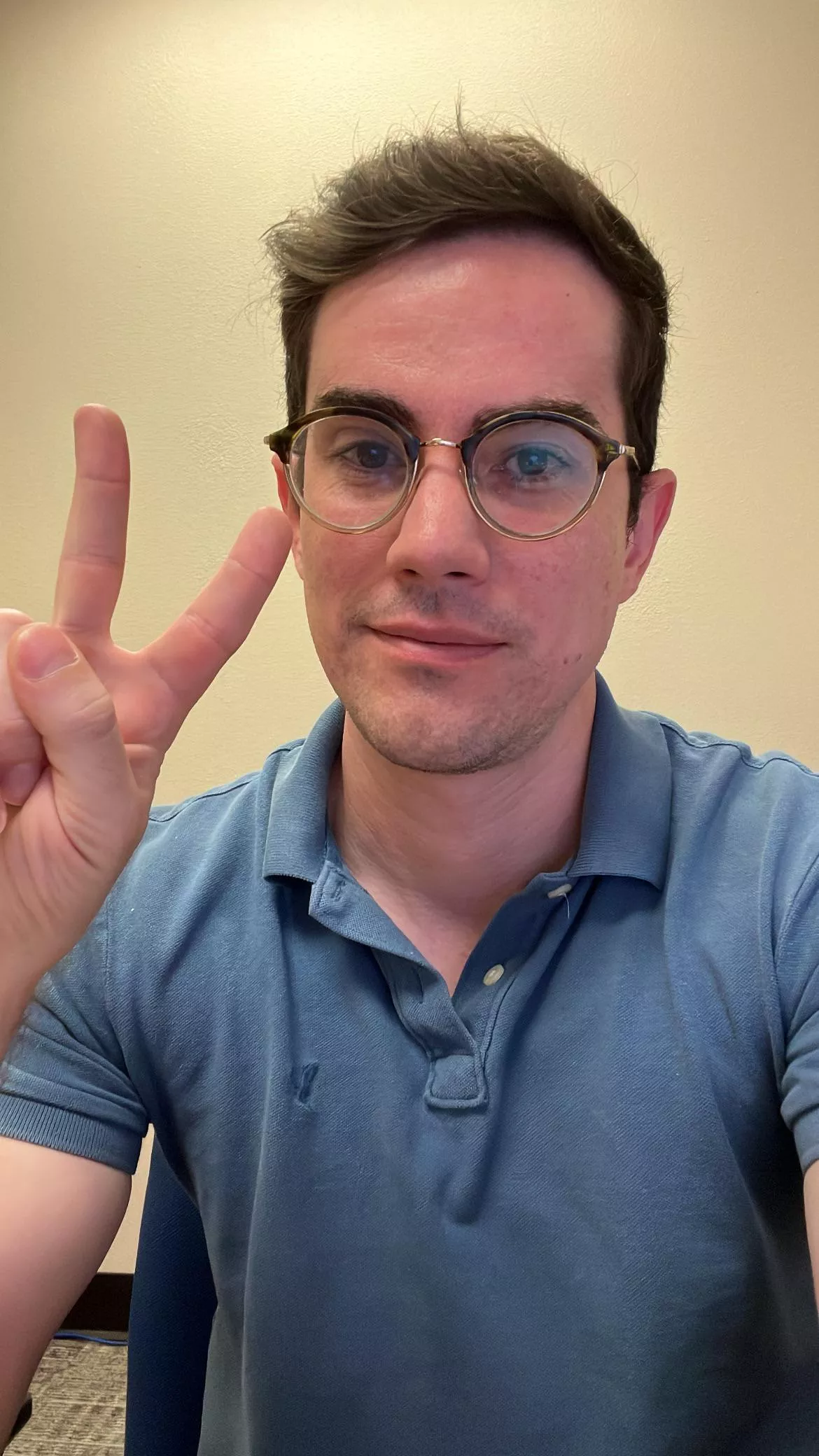 Happy Monday to all my fellow cubicle dwellers out there 