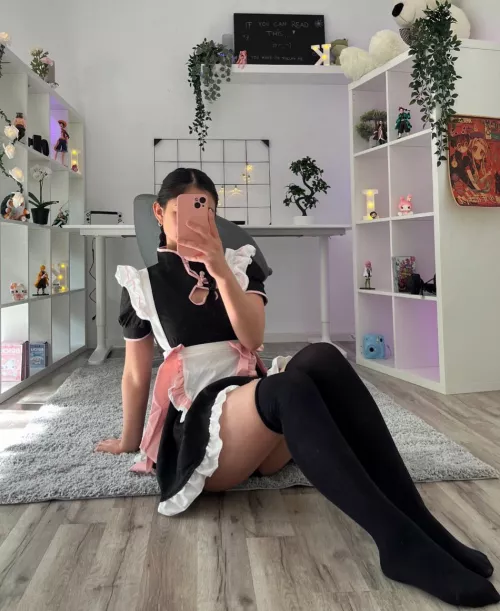 I’ll be your maid today 👉🏻👈🏻