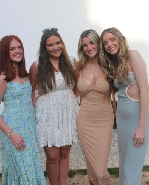 Pretty dress day 😊