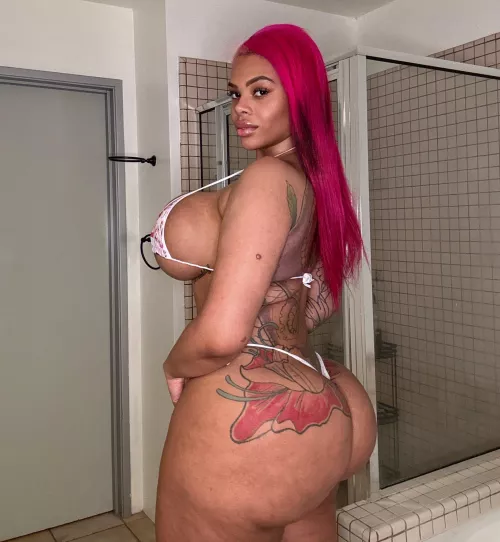 So thick!!😛💦💦💦