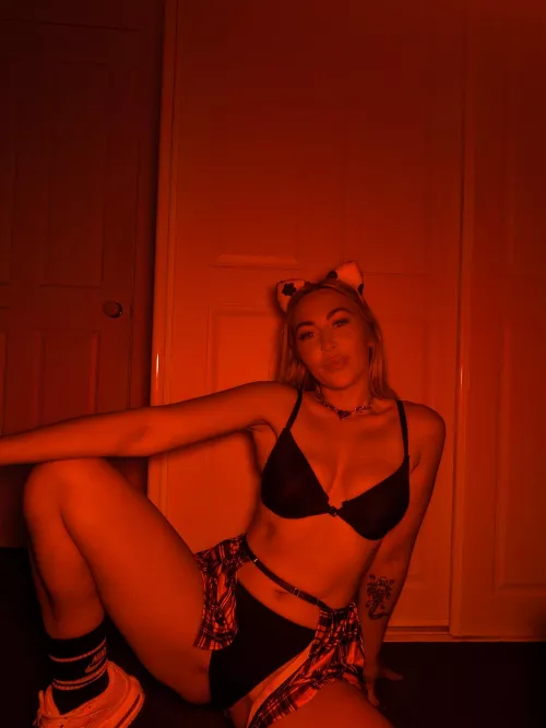 Suffocating you with these thighs x