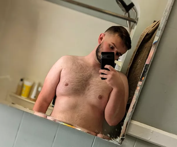 Who said big guys can't have jawlines?