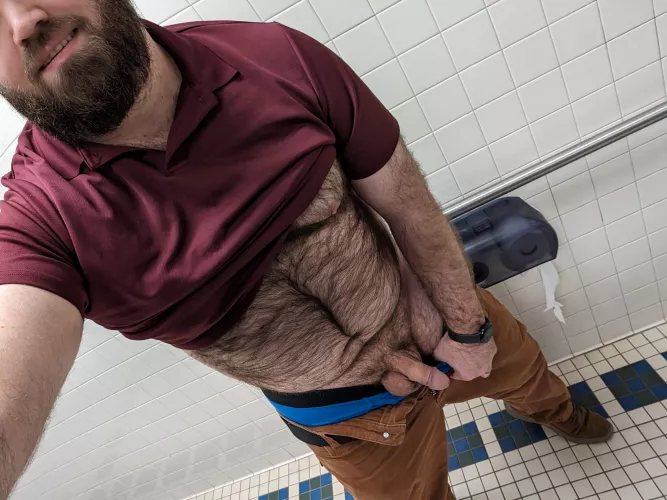 Work got busy yesterday so I forgot to post pictures. Doesn't mean I didn't sneak off to the bathroom to take em though. 😏😈