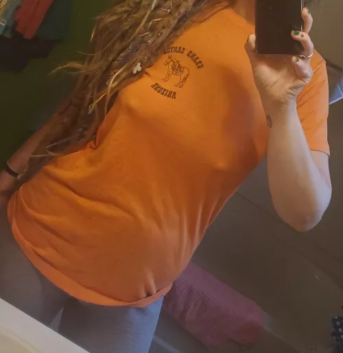 Braless is best! Burn them all!🤭👌