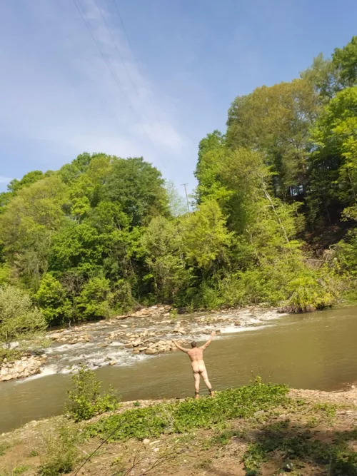 Enjoying the day. Anyone wanna join?