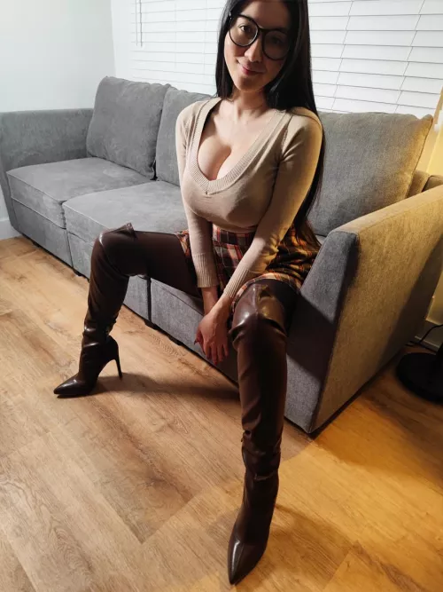 First time showing my brown leather boots here