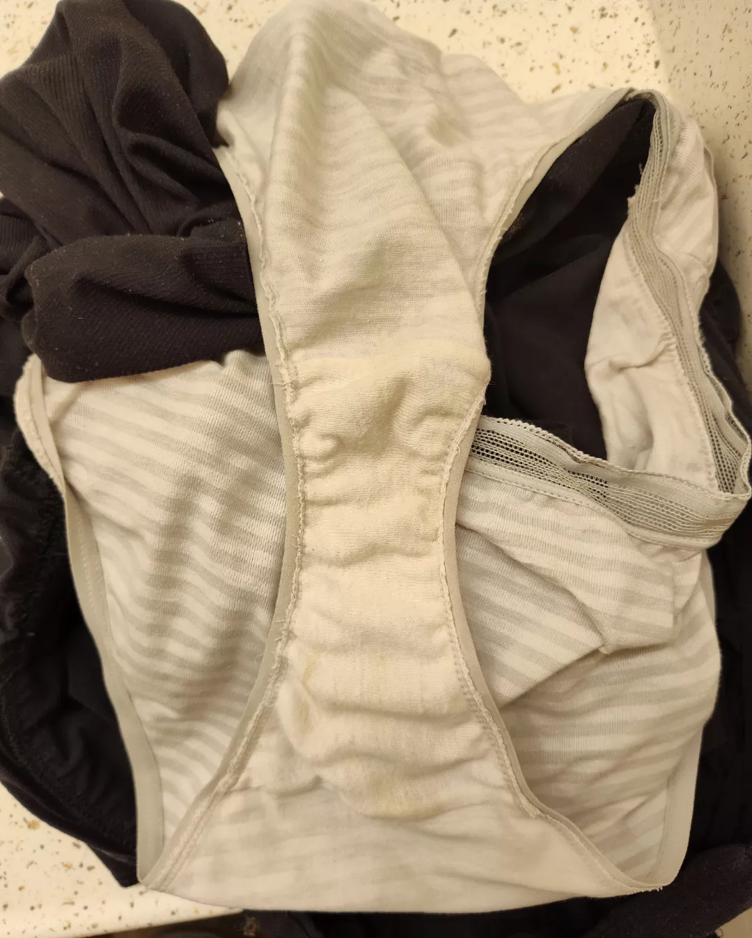 Get your nose in there and experience a mature woman's scent 