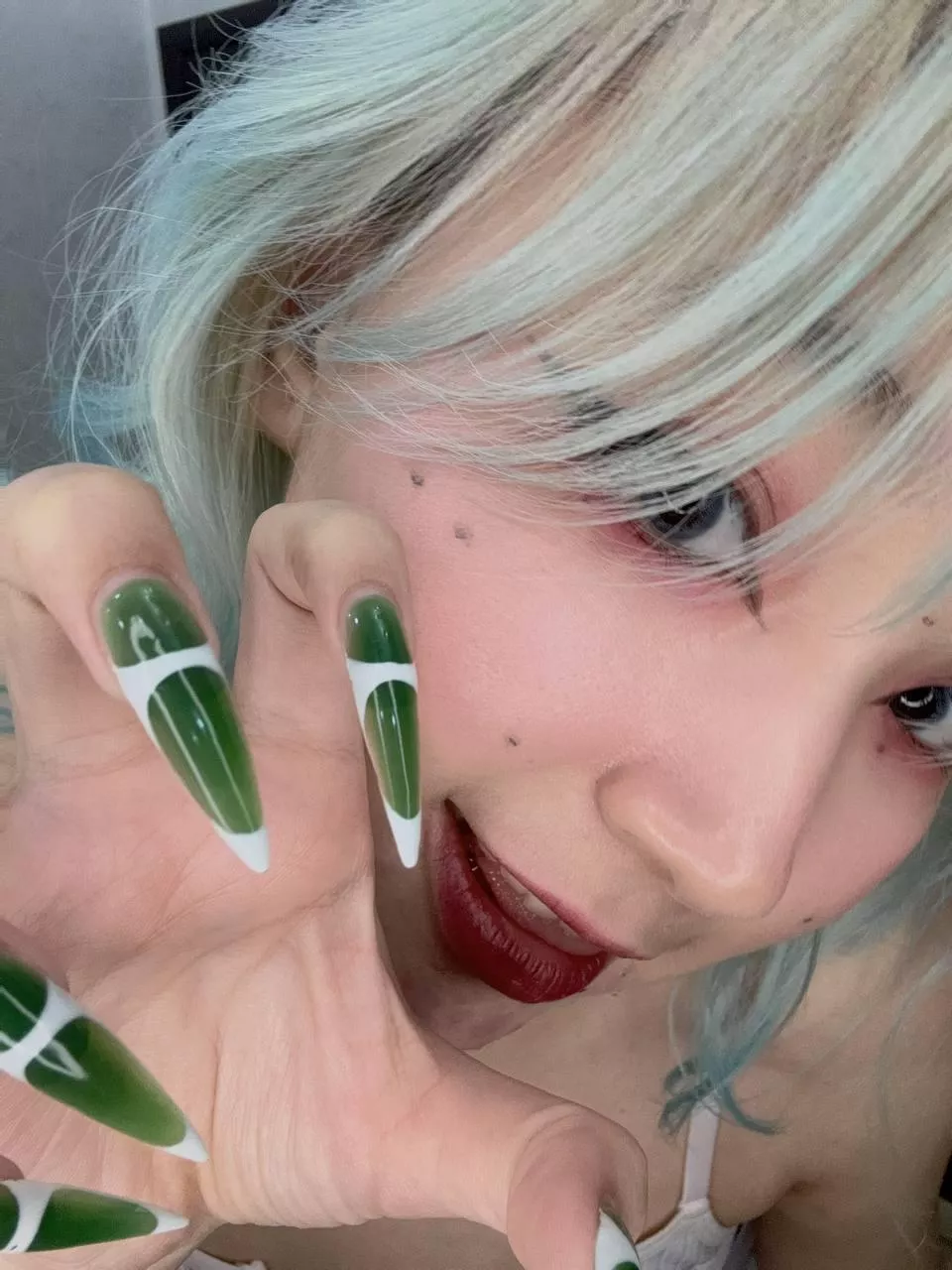 How do you like my new claws?