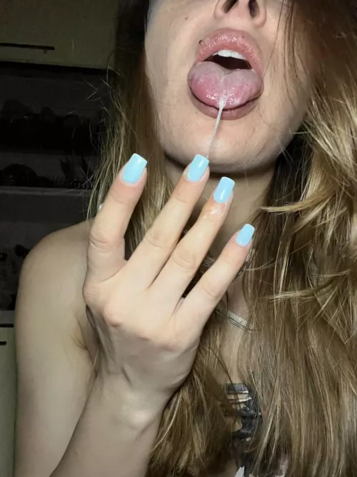 I want a lollipop🍭