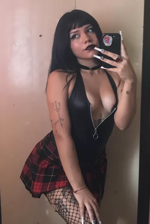 if I'd be on top of u wearing this.. u think you'd be able to hold your load?