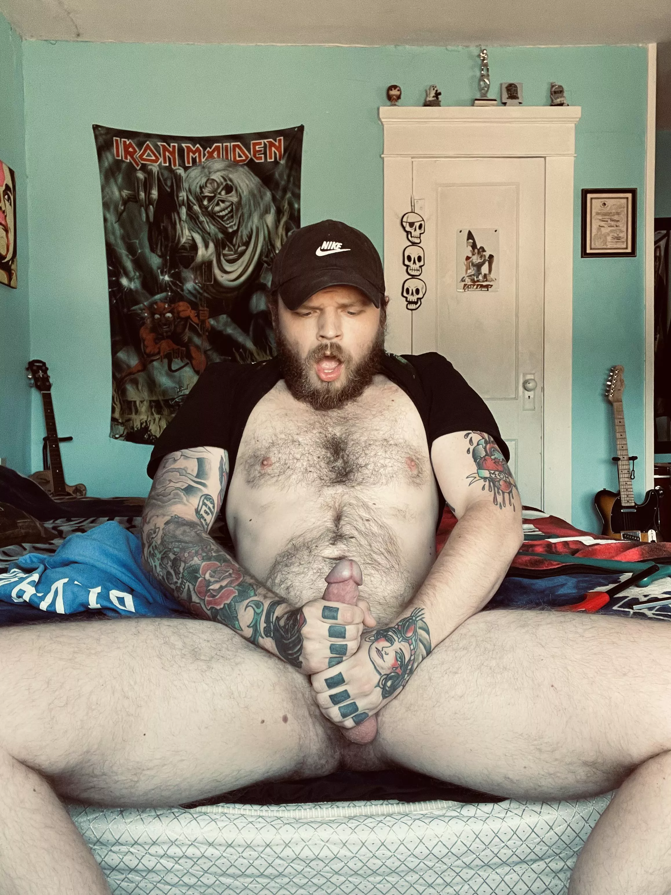 Sometimes you need both hands 🤷🏼‍♂️ 