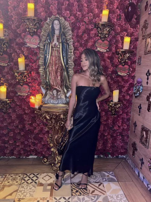 What do you like more my outfit or the background?